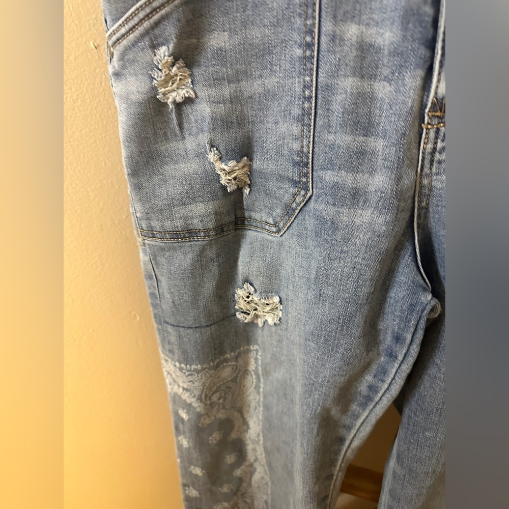 Easel Los Angeles Distressed Bandana Denim Overalls Small - Picture 9 of 12